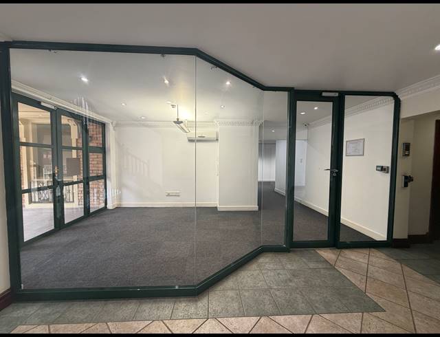 295.30M² OFFICE TO LET IN MORNINGSIDE